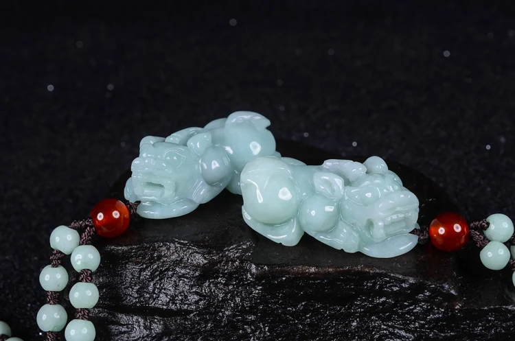 Кулон из натурального бирманского камня резное ожерелье Pokemon Pixou мужское и