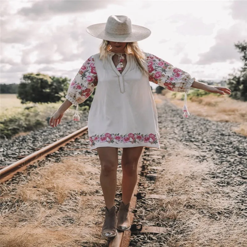 Женское платье с цветочной вышивкой Boho хлопковое мини в богемном стиле