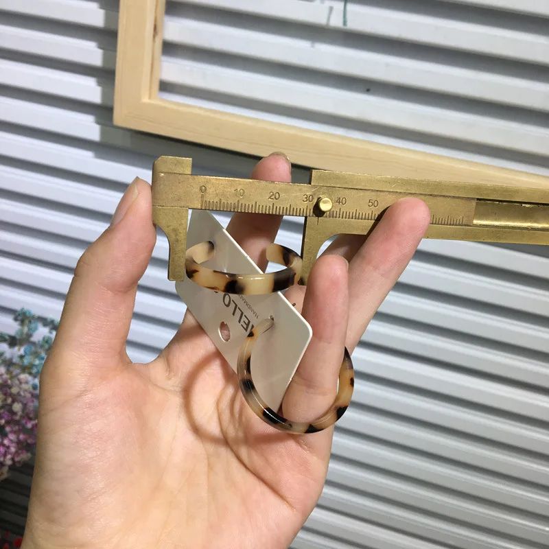 Женские акриловые серьги кольца с леопардовым принтом GWACC круглые