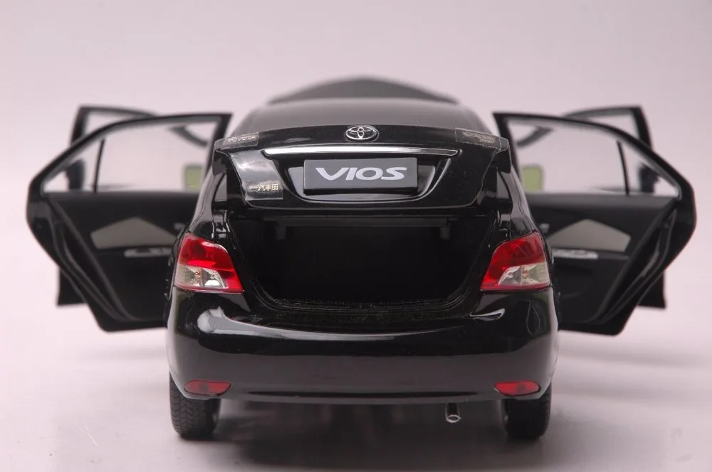 1:18 литья под давлением модель для Toyota Vios 2008 черный Седан сплав игрушечный автомобиль миниатюрная коллекция подарок