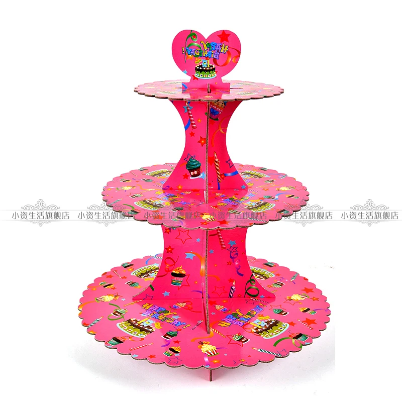 3 яруса кружевных пирожного бумаги картона стоять держать ребенка душ вечеринки