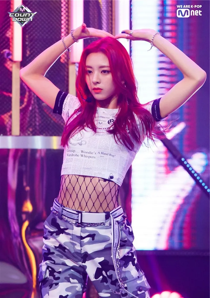 Прозрачный ITZY Kpop постеры корейские певцы глянцевые бумажные принты четкое изображение яркие цвета украшения дома - Цвет: Прозрачный