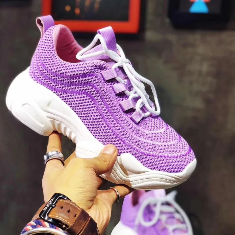 Женские кроссовки из натуральной кожи с круглым носком удобная повседневная