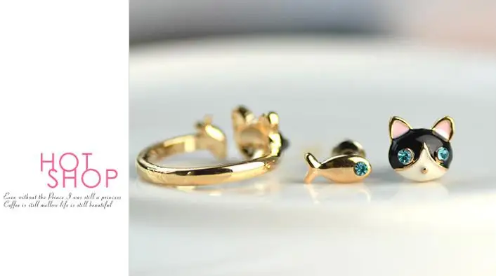 Золотые милые голубые бриллиантовые глаза маленькая кошка и рыба животные для