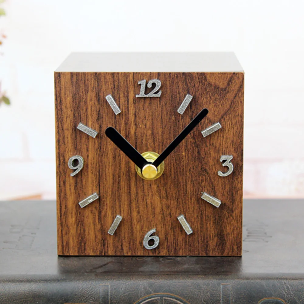 

Pastoral European Retro Style 3D Faux Wood Square Alarm Clock Minimalist Desktop Clocks Lazy Watch Clock Home Mini Clock