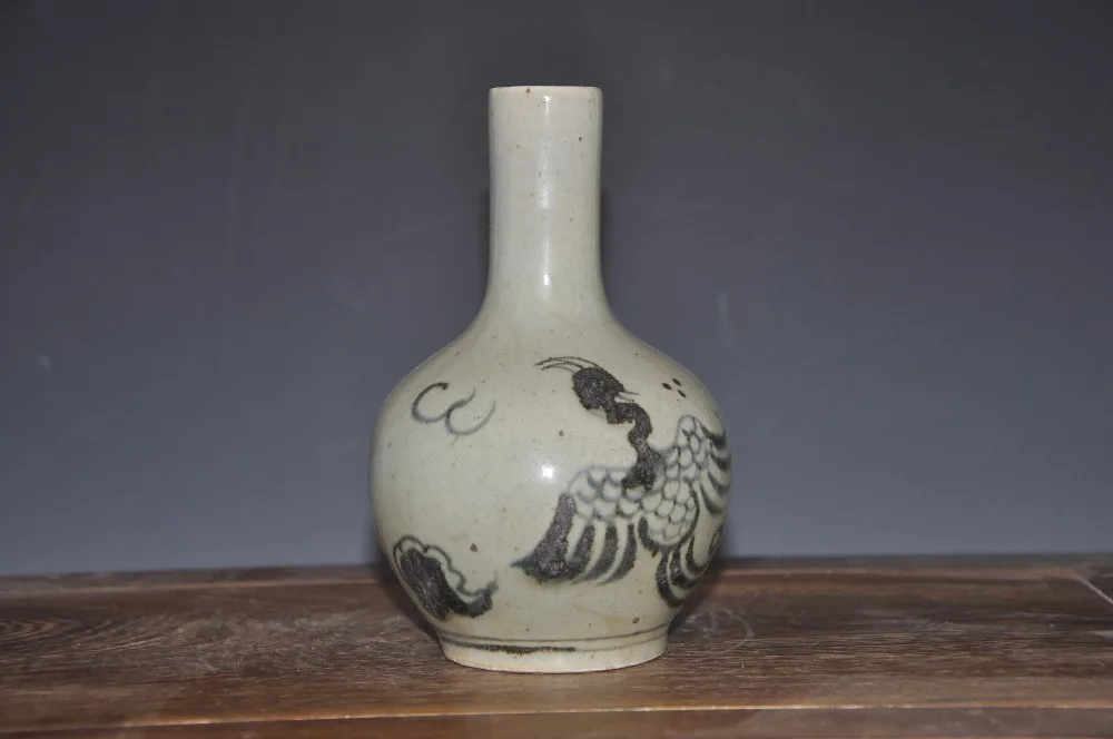 

Chinese antique ceramic porcelain phoenix vase for collection