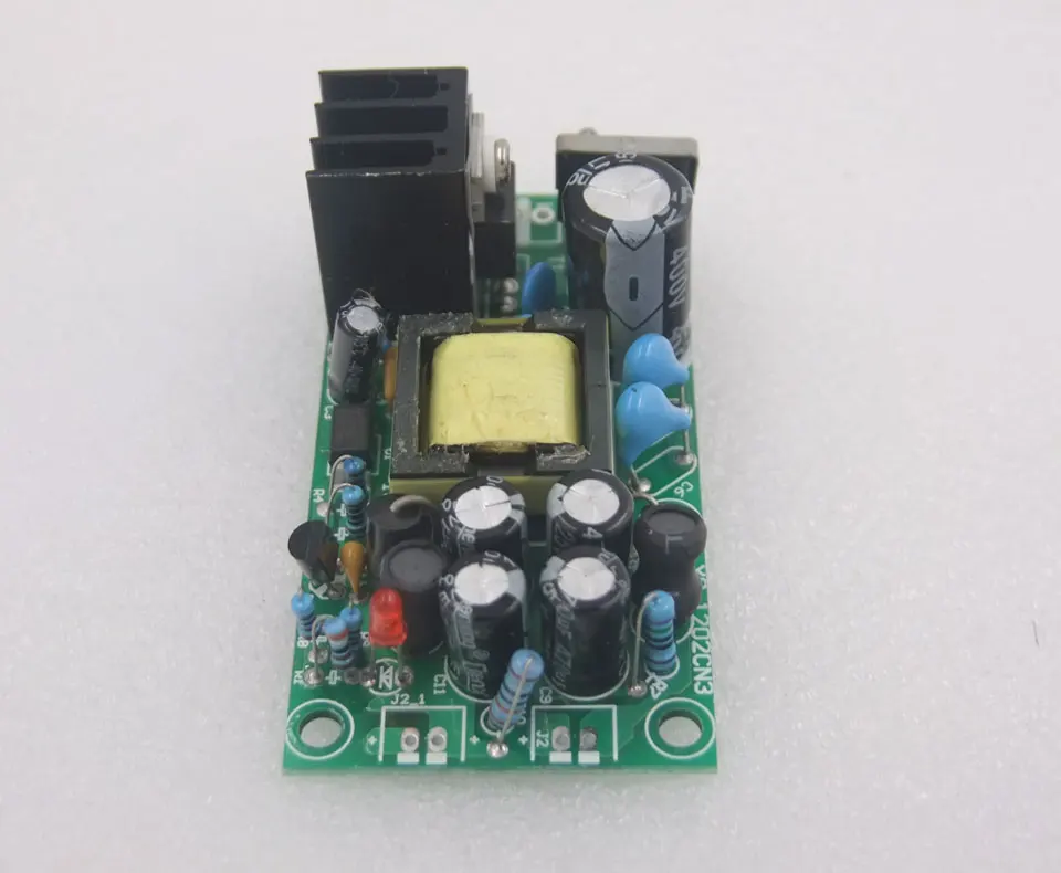 GONGFENG 6PCS NEW Green Board 12V\5V All isolated Switching Power supply /AC-DC Module /220V Free shipping Wholesale TO Russia |