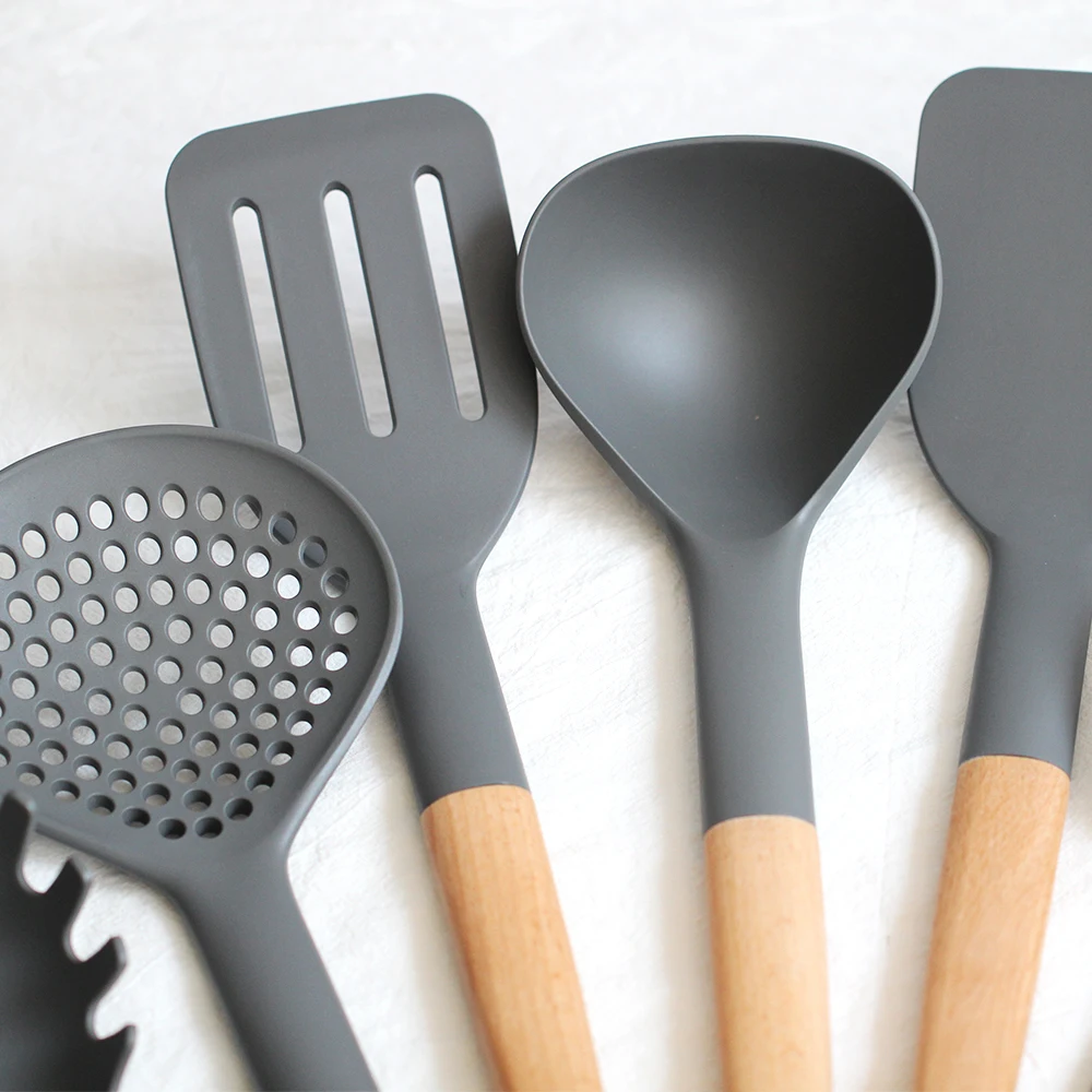 Набор посуды из дерева и нейлона набор 7 предметов антипригарная посуда кухонные