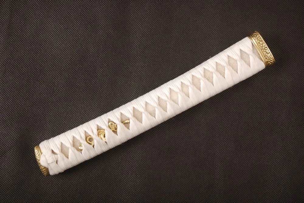 Прямая рукоятка Tsuka с белым шелком Ito и натуральной белой Rayskin высококачественная