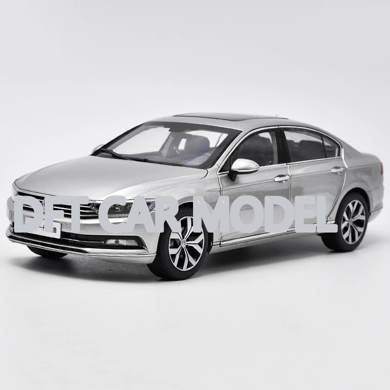 1:18 Alloy Pull Back Toy magotan Car Model Of Children's Toy Cars Original Authorized Authentic Kids Toys