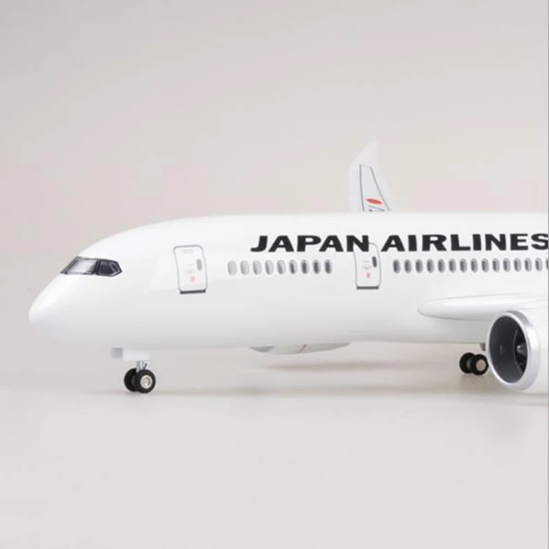 1/130 масштаб 47 см самолет Boeing B787 Dreamliner самолет Япония авиакомпания модель с светильник и колеса литой под давлением пластмассовый полимерный самолет