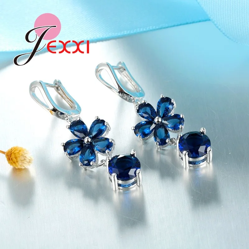 Женское кольцо с кулоном серьги из серебра фианитом темно-синий цвет 925 пробы |