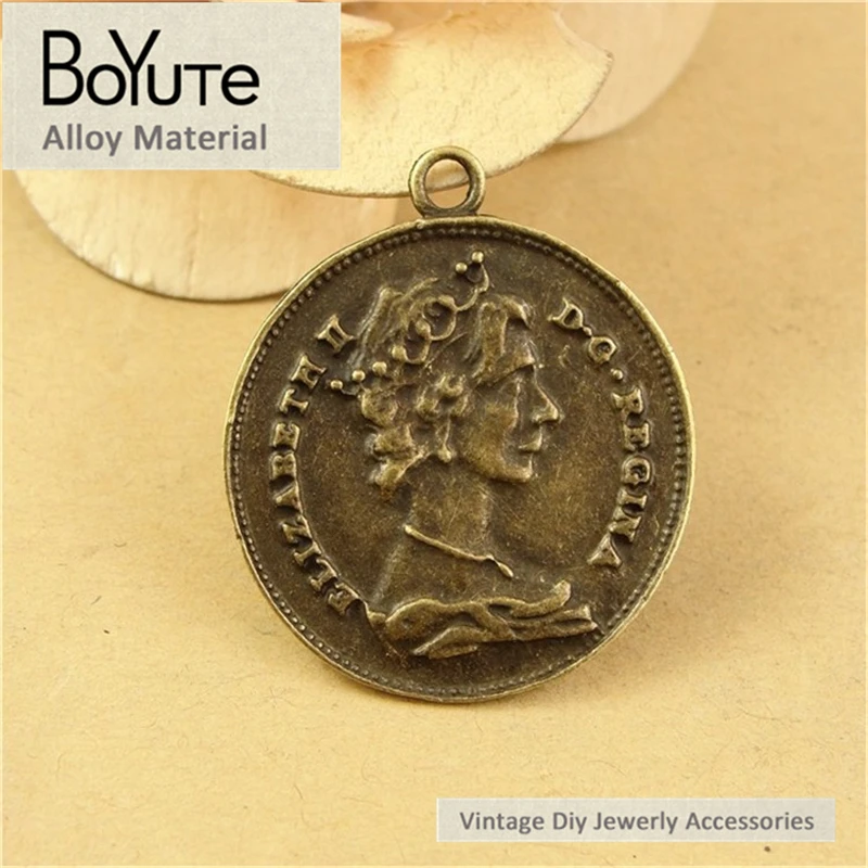 

BoYuTe (40 Pieces/Lot) 31MM Wholesale Antique Bronze Plated Zinc Alloy Eagle Pendants for Jewelry Findings Diy Accessories