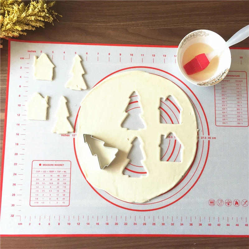 

Anti-Skidding Dough Baking Mat Stain-proof and Stick-resistant Non-slip Silicone Rolling Dough Pad Pastry Baking Tray Mat