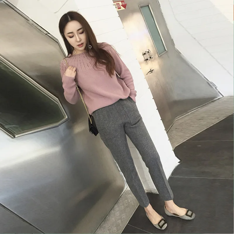 Фото Long-sleeved sweater pants two-piece women's suit 2018 new autumn Korean temperament wild fashion ladies sequins set Женская Long-sleeved sweater pants two-piece women's suit 2018 new autumn Korean temperament wild fashion ladies sequins set Женская