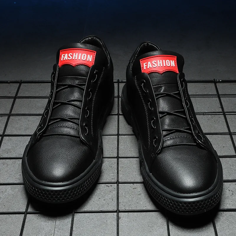 

2019 New Spring Black White Lace-up Men Sneakers Fashion Casual Shoes Comfort Soft Genuine Leather Shoes Flat Non-slip Men Shoes