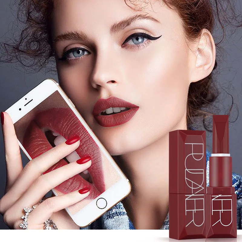 Pudaier 5 Colors Matte Lipstick Pumpkin Color Eat Earth Waterproof Long-lasting Rich Vitamin E Moisturizing Lip Stick |