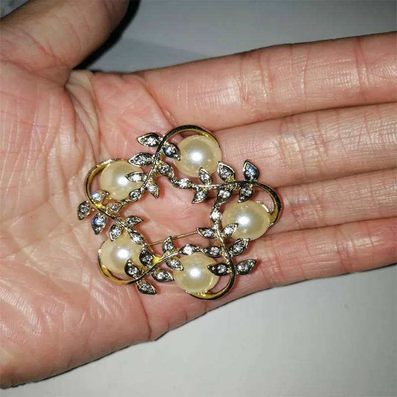 itugodc 2019 New Trendy Flowers Brooches Alloy colored Classic Imitation Pearls Cute Bright Zircon | Украшения и аксессуары