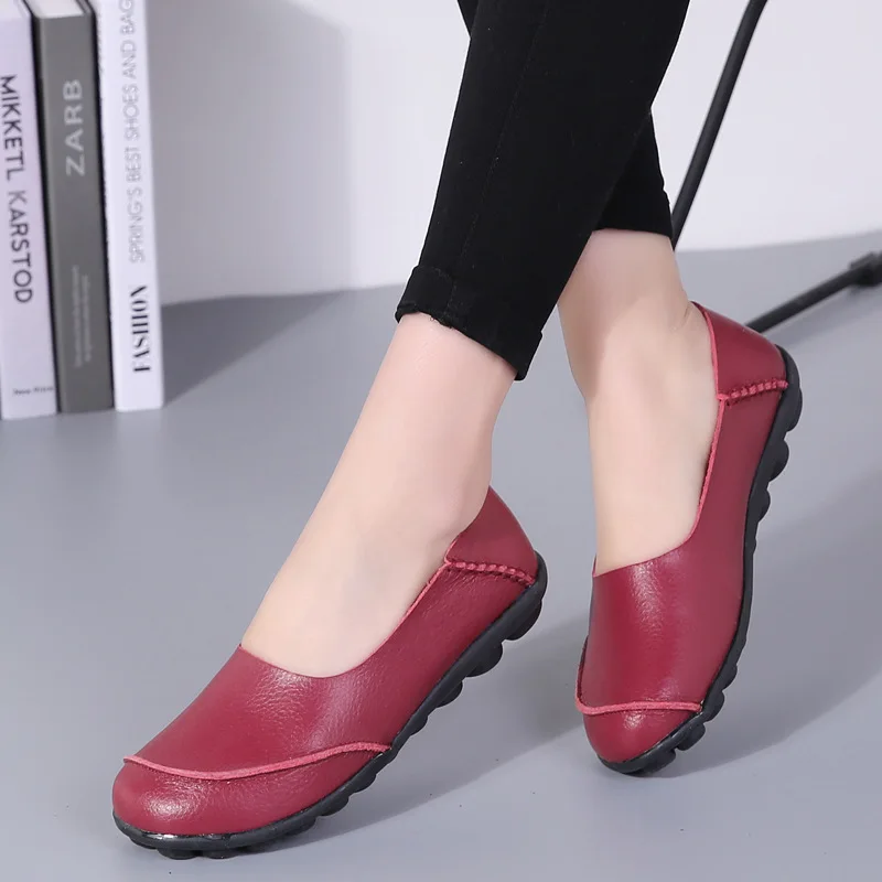 Women Flats Shoes Woman New Moccasins Loafers Women Casual Shoes Genuine Leather Fashion Classic Driving Woman Footwear - Цвет: Wine red