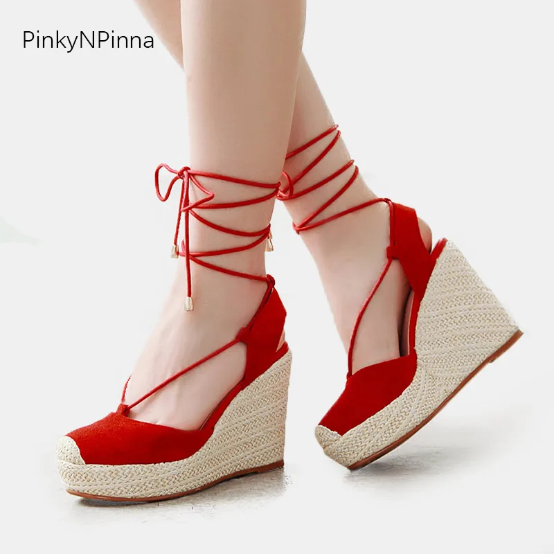 Женские босоножки на танкетке с закрытым носком очень высокая платформа