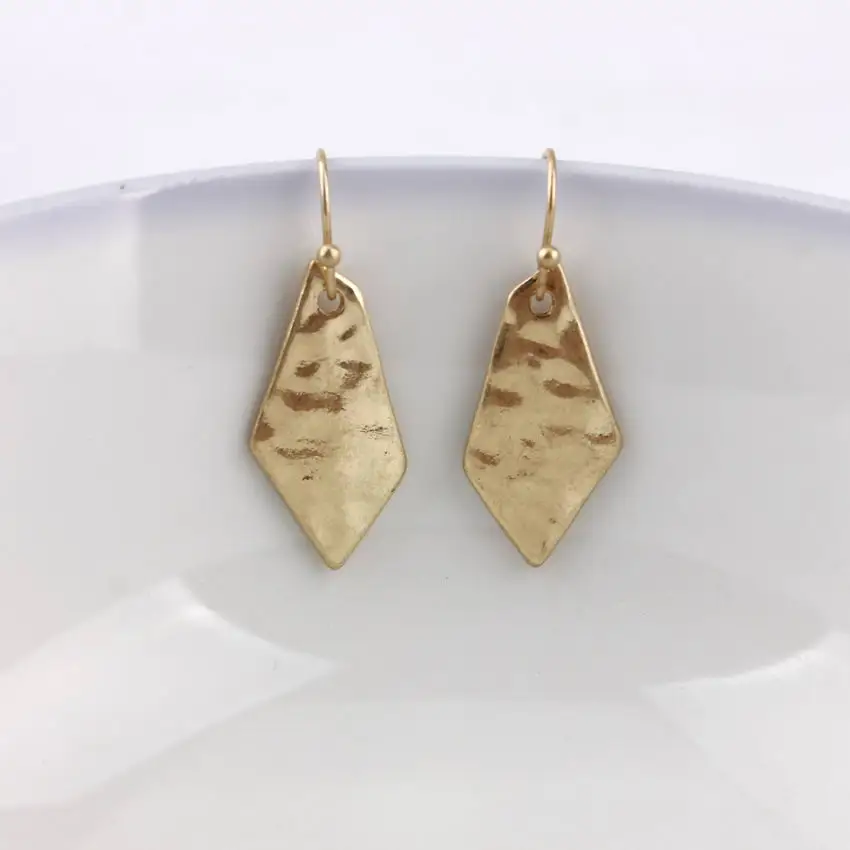 

ZWPON 2019 Mini Hammered Metal Kite Shape Statement Earrings for Women Famous Brand Jewelry Geometric Triangle Arrow Earrings