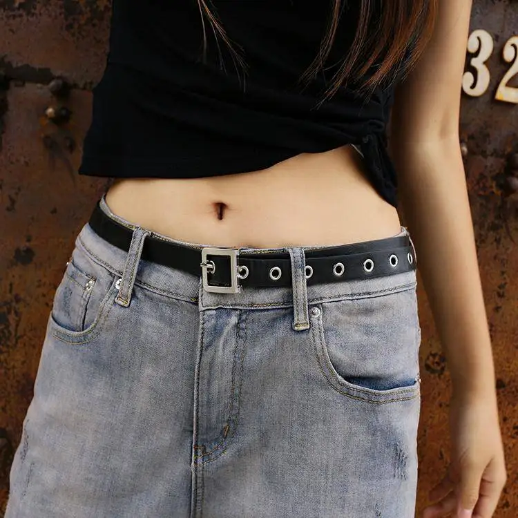 Новинка Летние женские прямые джинсы из денима с цветочной вышивкой и