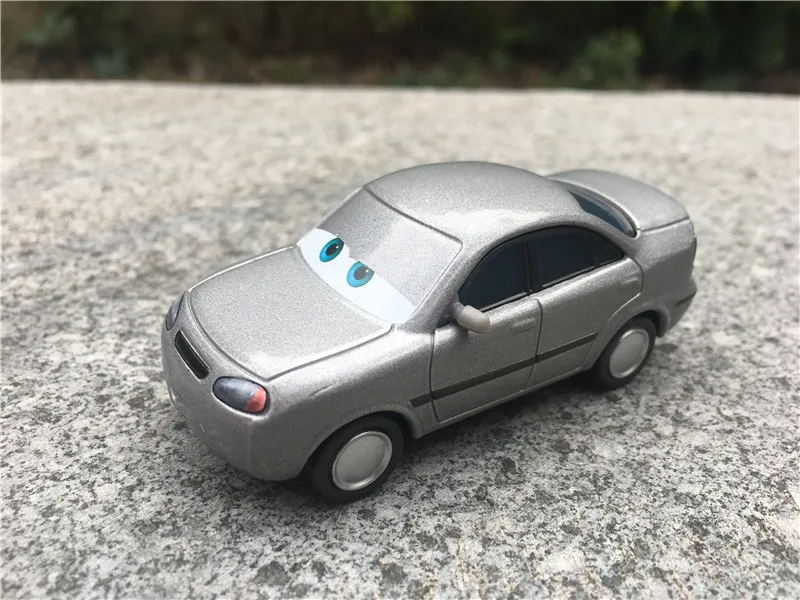 Машинки Disney Pixar металлические литые под давлением в масштабе 1:55 игрушечная