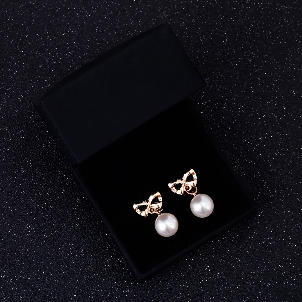 Модные серьги гвоздики с искусственным жемчугом FAMSHIN жемчужные бантом