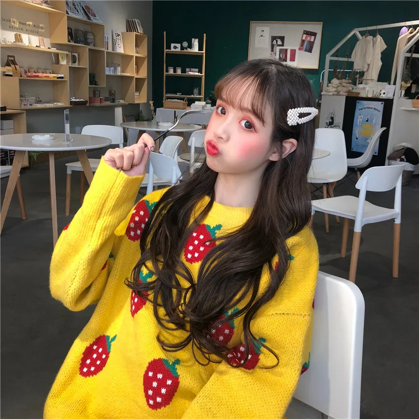 2018 new winter fashion warm knit sweaters women's Korean version of loose strawberry thicken O-neck pullover sweater | Женская
