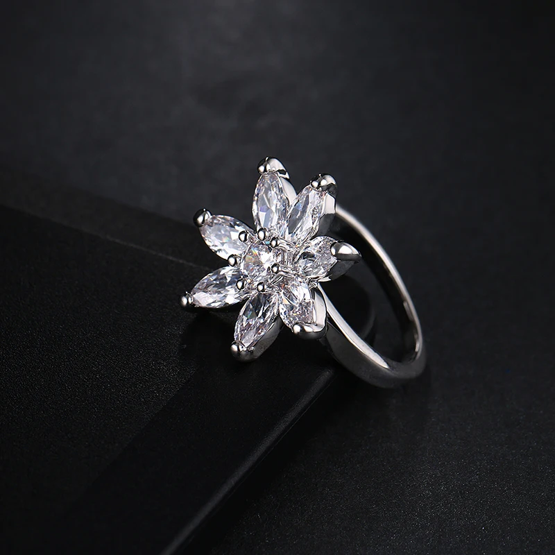 Женское кольцо с фианитом вечерние кристаллами AR092 | Украшения и аксессуары