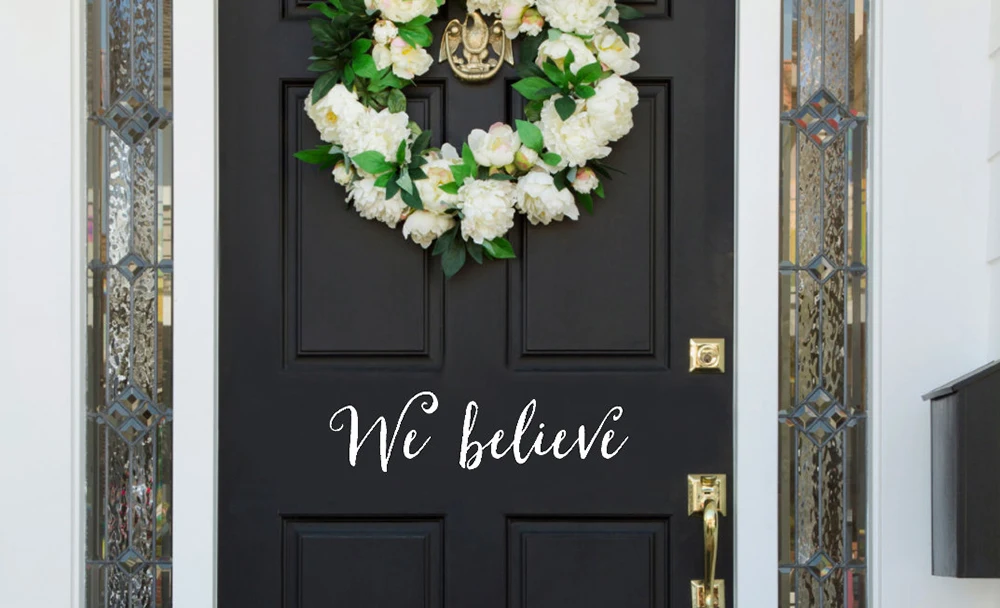 Рождественские виниловые наклейки мы верим в двери на стену для праздников