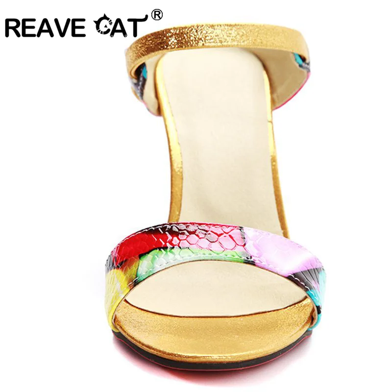 ?? 奪う猫大きなサイズ31-44新しい到着のセクシーなファッション夏女性のハイヒールのサンダル薄いかかと透かし彫りフリップはセクシーなQL4280