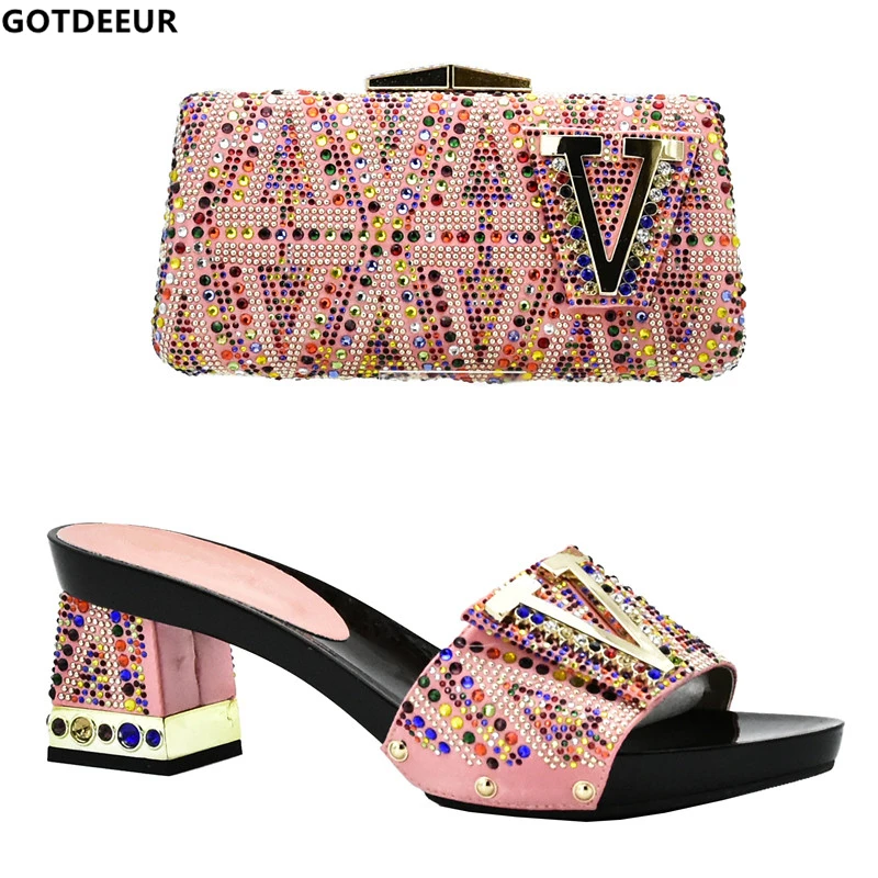 Итальянский комплект из туфель и сумочки в африканском стиле итальянская