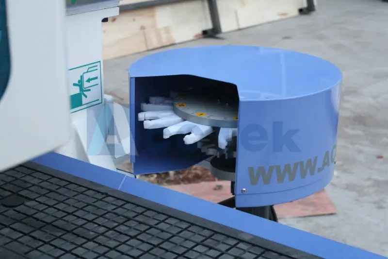 NK260 Syntec controller furniture cabinet door window making atc cnc machine/ wood design router with 10 tool changers | Инструменты