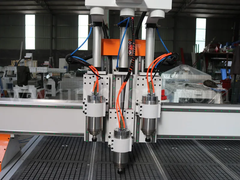 UNICHCNC CE стандарт высокой точности 3d ЧПУ маршрутизатор для дерева алюминевого ПВХ гравировки и резки