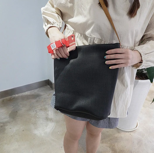 Новое Прибытие Розничная бесплатная доставка Мода женщин дизайнер девушка embrossed