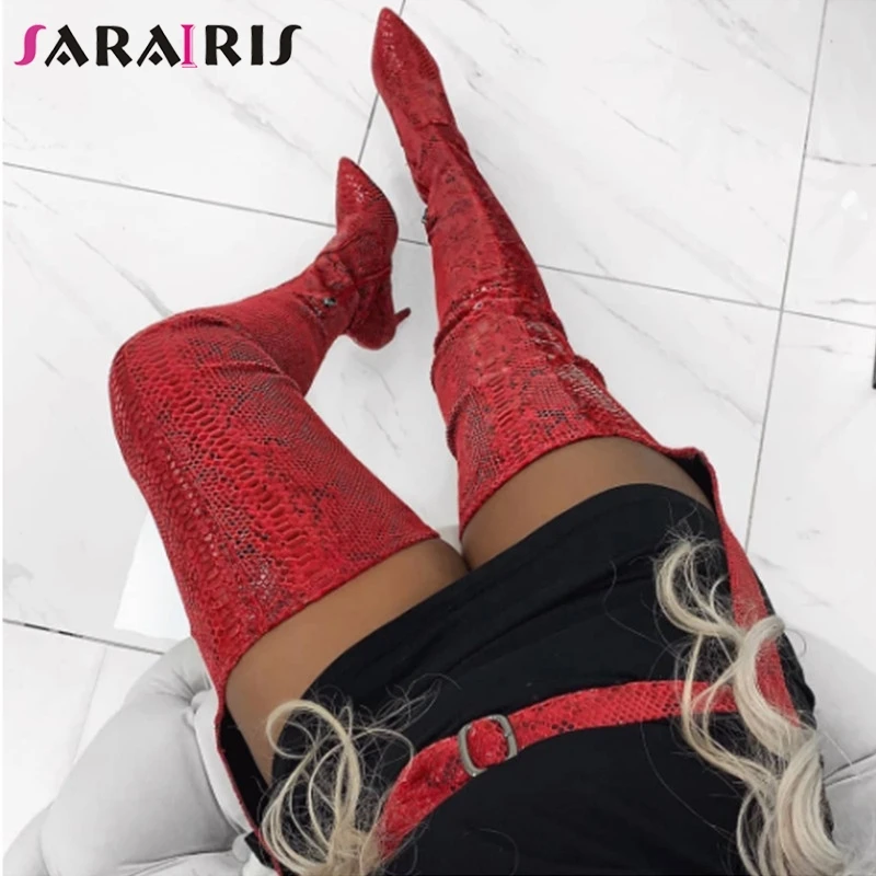 SARAIRIS/Новые модные красные ботинки с ремешком и пряжкой высокие сапоги из змеиной