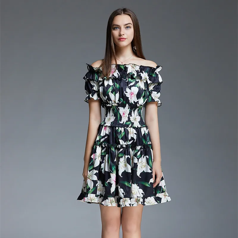 Женское модельное платье с цветочным принтом дизайнерское короткое открытыми