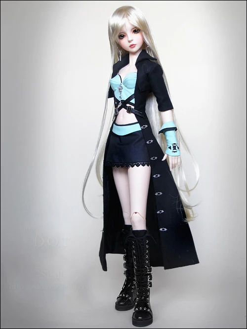 

1/3 scale nude BJD girl SD Joint doll Resin model toy gift,not include clothes,shoes,wig and other accessories D2089
