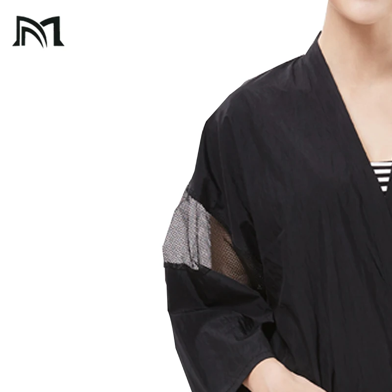 Окрашивание волос для пожилых людей и водонепроницаемая одежда клиентов в