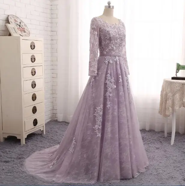 Женское вечернее платье с длинным рукавом длинное кружевное для торжественных