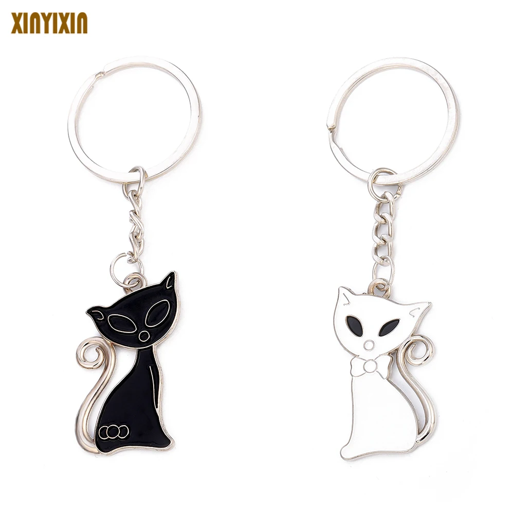

White Black Cat Key chains For Couple 2018 Fashion Cartoon Cat Pendant Key Chains Creative Animal Car Key Ring Gift New