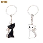 Брелок для ключей с изображением белого и черного кота для пар 2018, модный брелок с изображением мультяшного кота, креативные автомобильные брелки с животными, новый подарок