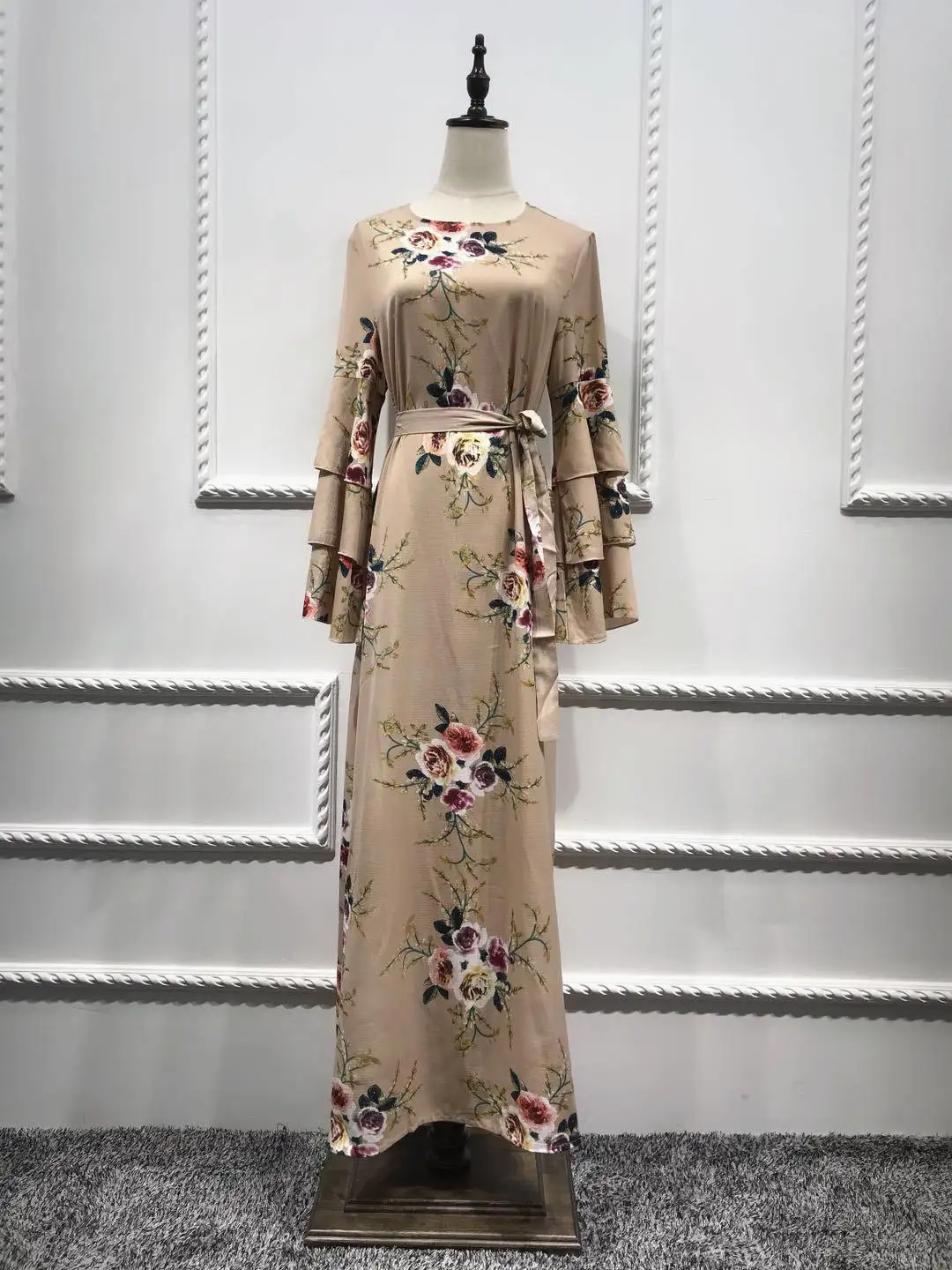 Женское платье макси с длинным рукавом и цветочным принтом | Тематическая одежда