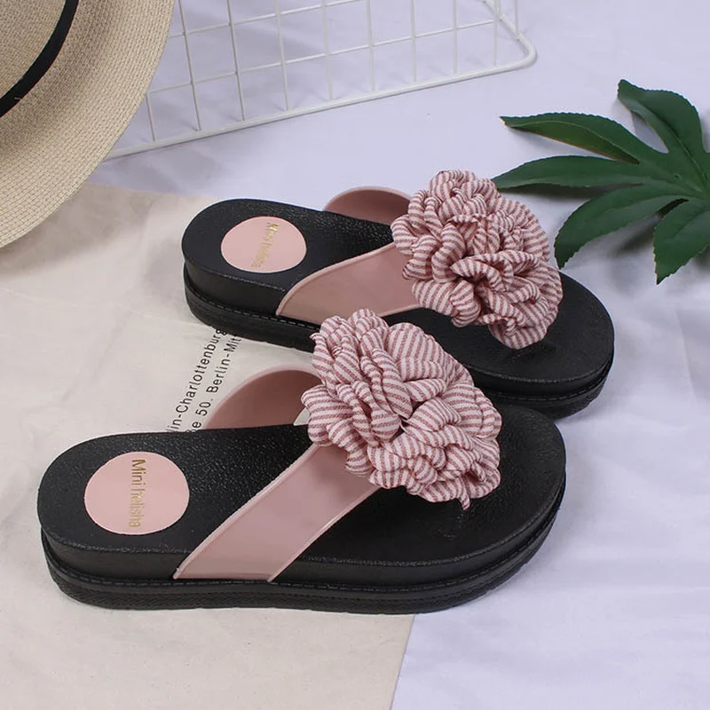Женские шлепанцы коллекция 2019 года сезон лето модные новые Вьетнамки с цветочным
