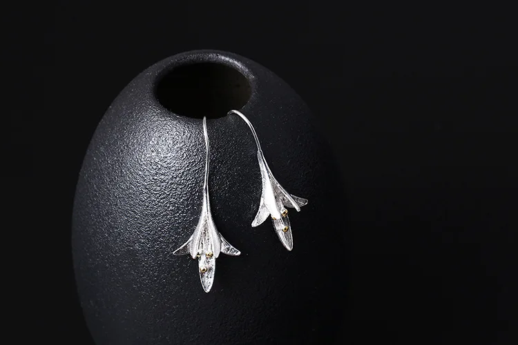 Женские серьги-подвески в виде цветка из серебра 925 пробы | Украшения и аксессуары