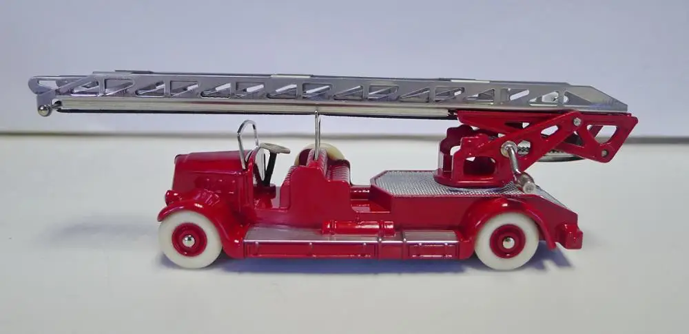 Тележка Tiguan Dinky 32D DELAHAYE Gde Echelle пожарные литые игрушки 1:43|Наземный транспорт| |