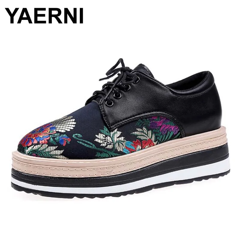 

Женские туфли на платформе YAERNI, из искусственной кожи, на шнуровке, с вышивкой, повседневная обувь на плоской подошве, весна-осень 2021