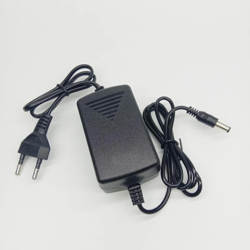 США ЕС Plug 9V2A адаптер переменного тока адаптер питания 9 вольт AC DC источник питания с 8 шт. DC Вилки 5,5x2,1 мм Мужской Разъем трансформатор