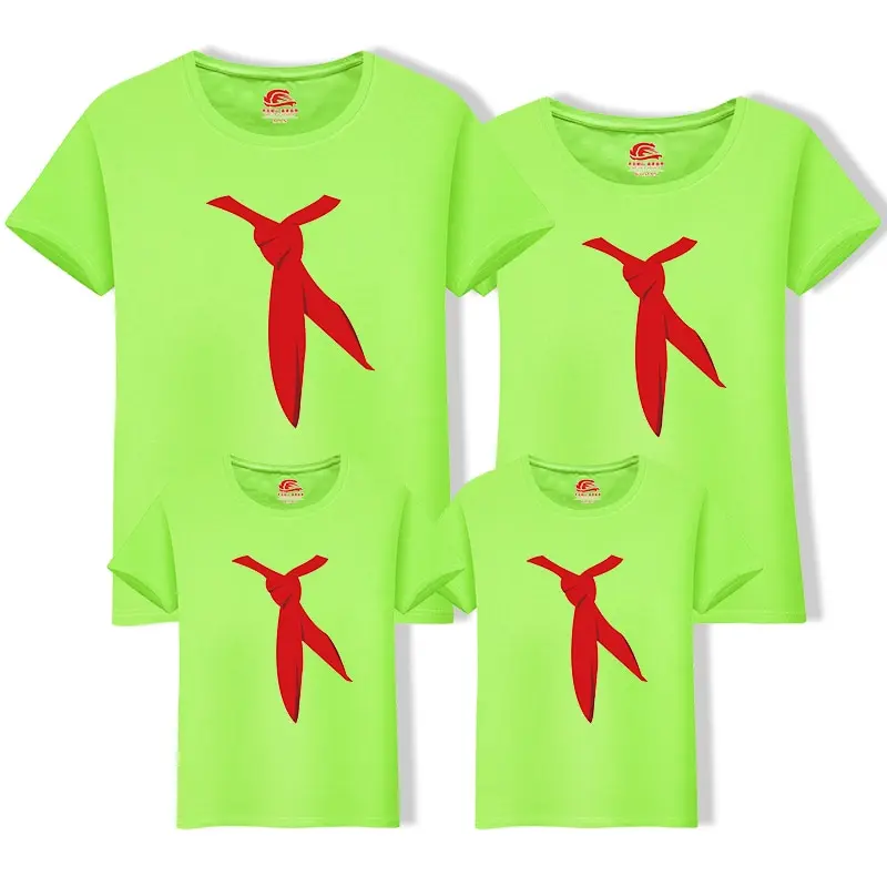 Футболка с красным шарфом одинаковые Семейные комплекты для женщин 3xl большой